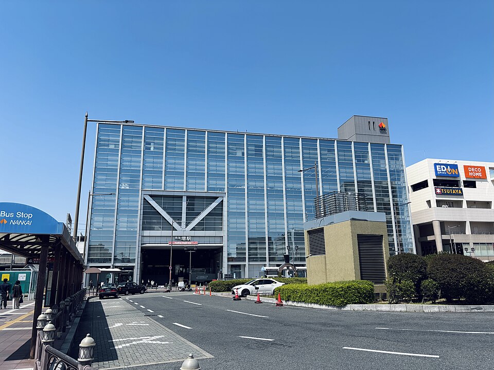 南海本線堺駅バスロータリー